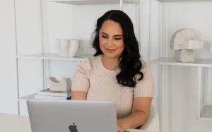 Karla Hernandez LCSW pregnancy womens health coach nutrition